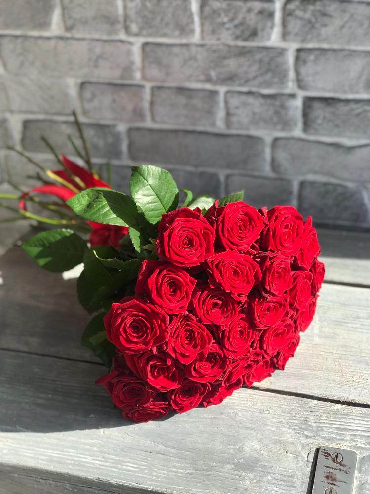 Букет Красные розы Фридом в Савельевской