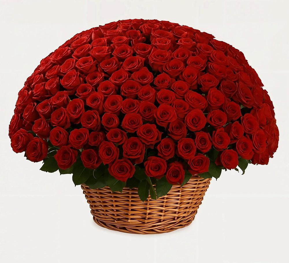 Премиум букет из: Розы в Савельевской