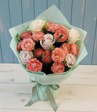 Букет цветов из:  Розы в Савельевской