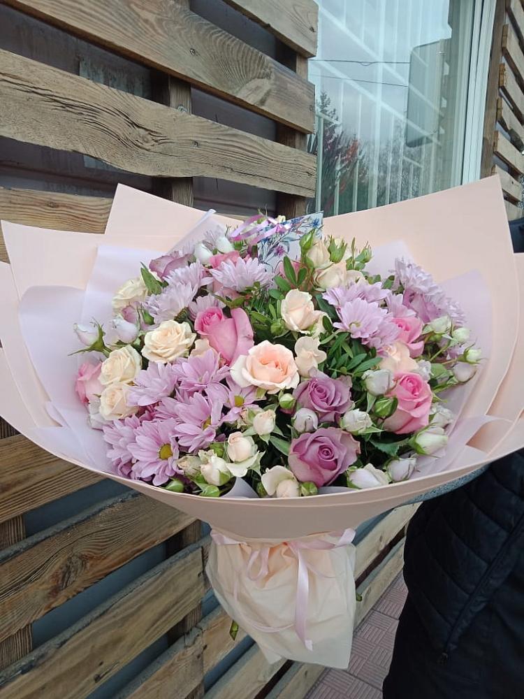 Букет цветов из: Розы и Хризантемы в Савельевской