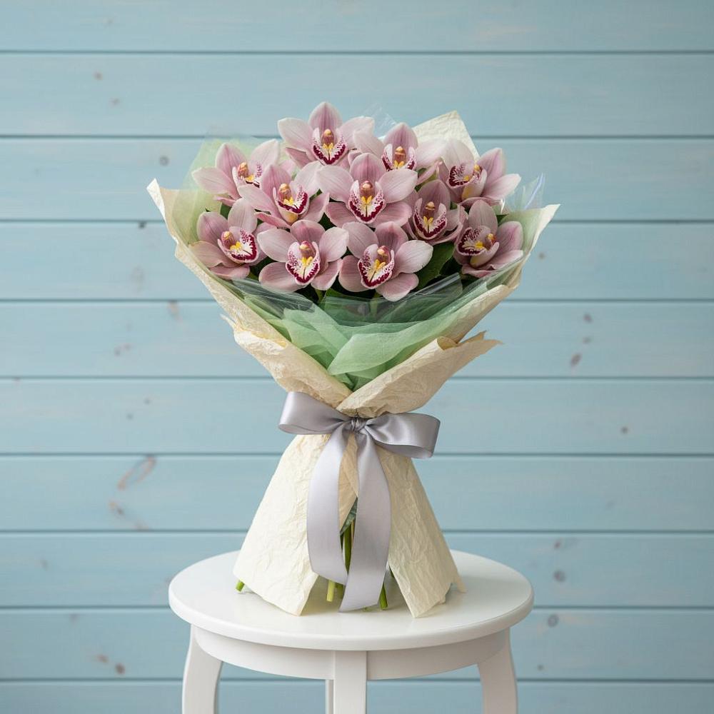 Букет цветов из: Орхидеи и Розы в Савельевской