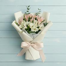 Букет цветов из:  Альстромерии в Савельевской