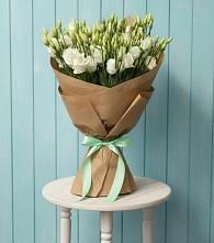 Букет цветов из:  Лизиантусы в Савельевской