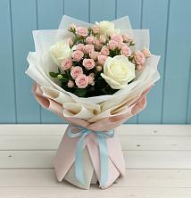 Букет цветов из:  Розы в Савельевской