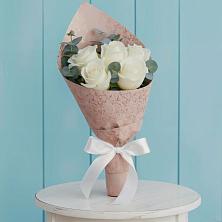 Букет цветов из:  Розы в Савельевской