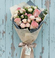 Букет цветов из:  Розы в Савельевской
