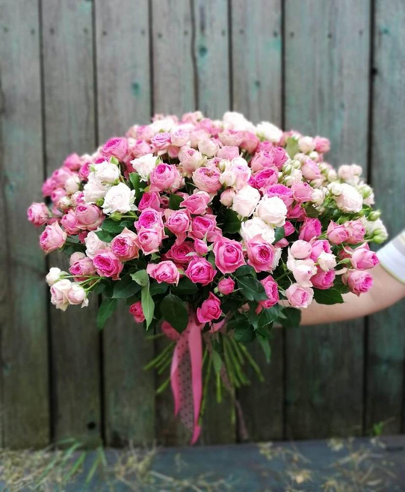 Букет Розовые кустовые розы Натали и Лав Лидия в Савельевской