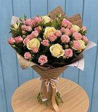 Букет цветов из:  Розы в Савельевской