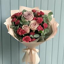 Букет цветов из:  Гвоздики и Розы в Савельевской