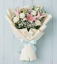 Букет цветов из:  Лилии в Савельевской