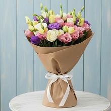 Букет цветов из:  Лизиантусы в Савельевской