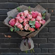 Букет цветов из:  Розы в Савельевской